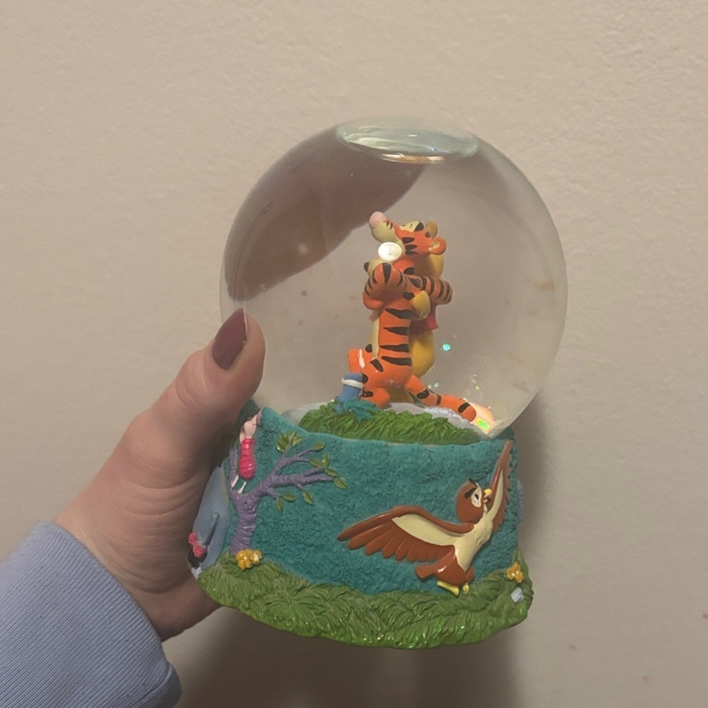 Winnie Pooh Musical Snow Globe Resin 3 Legged Race 6" Disney Collectible Works - Picture 2 of 7